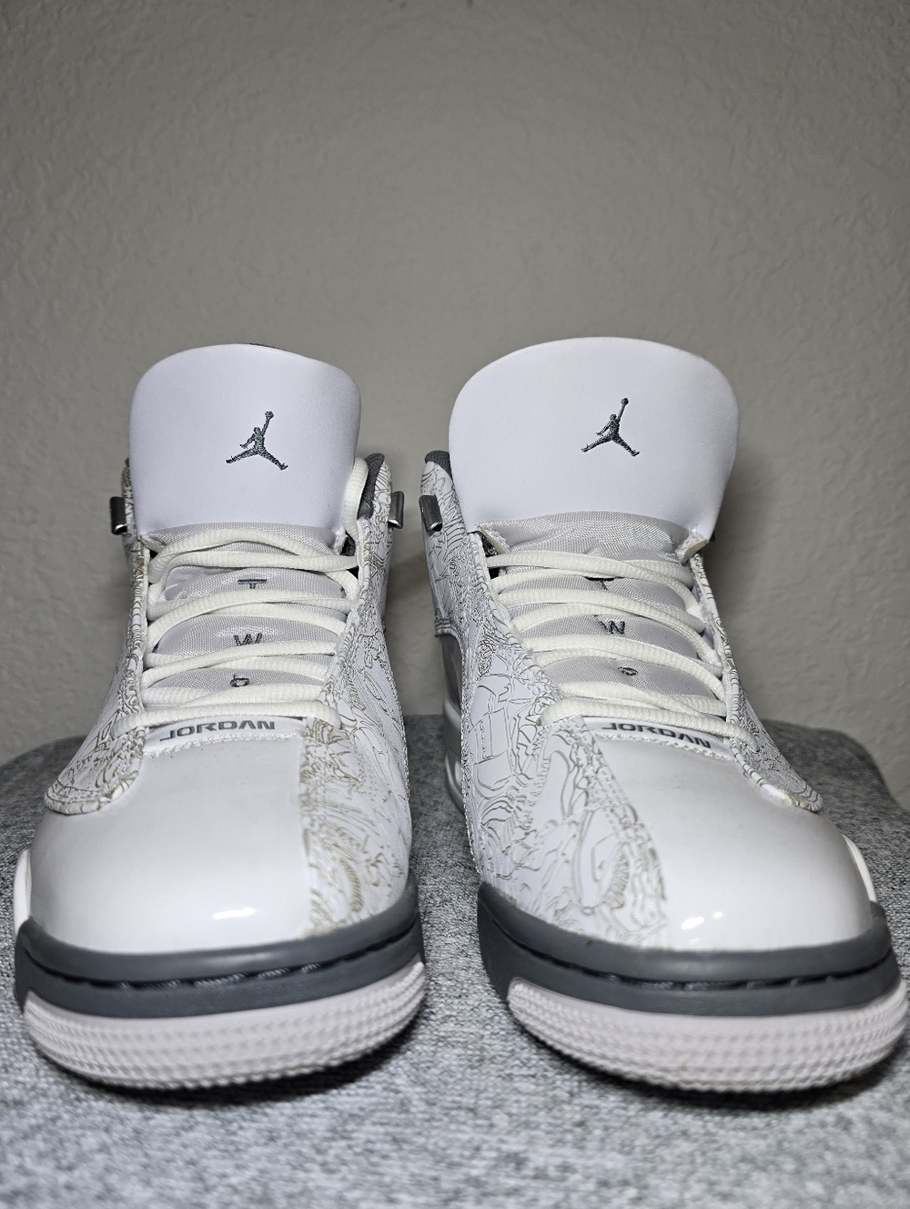 Nike White & Grey Graphic Jordan Sneakers